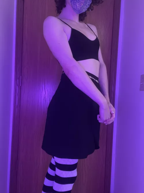 skirts make me feel pretty :3
