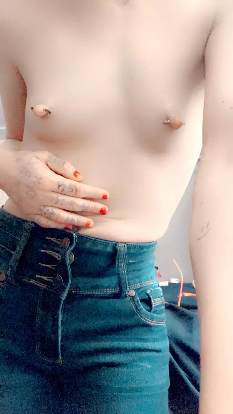 Small boobies, small waist, small everything