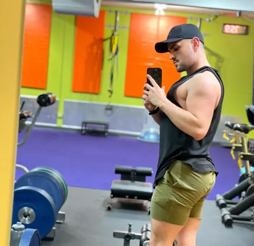 Spent Thanksgiving @ the gym :(