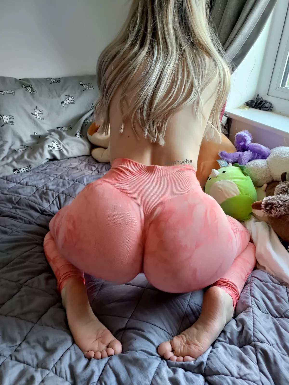 Take a bite off my 🍑