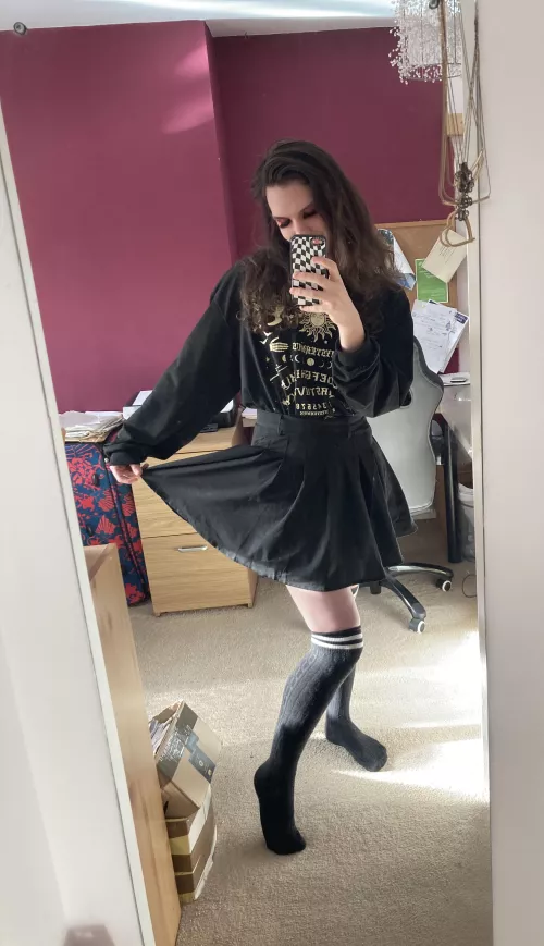 The lighting in this room is so good