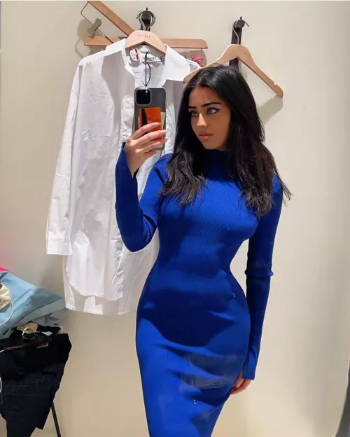 Tight dress, tight body