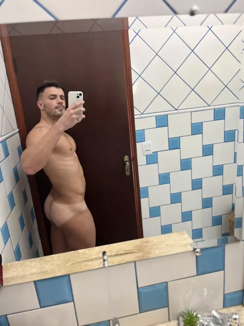 Who wants to join me for the bath?