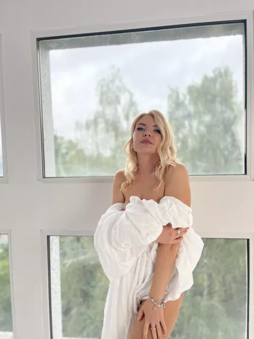 You found the blonde you've been looking for...