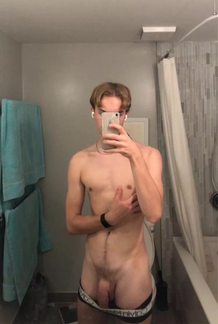 19yo needing a shower buddy to help wash me