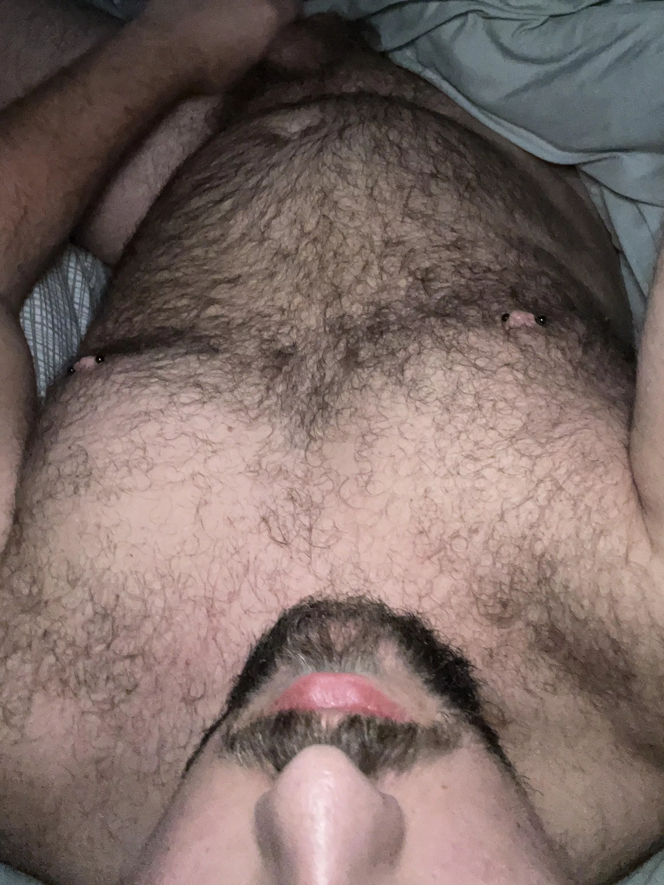 31m horny this morning…DMs open