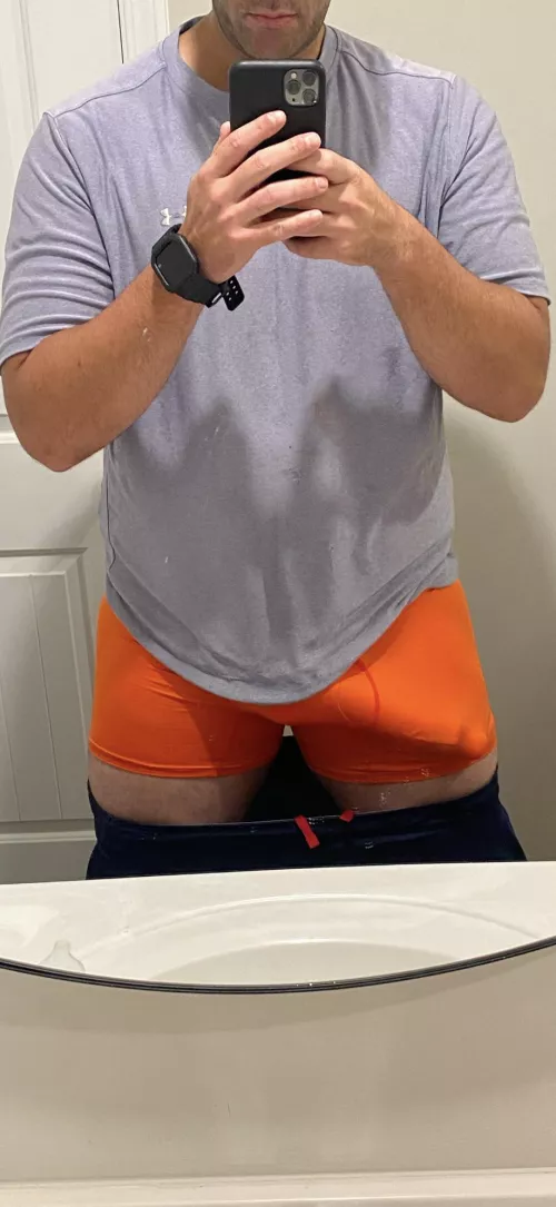 (35) Veins poking through. should this dad keep posting on here?