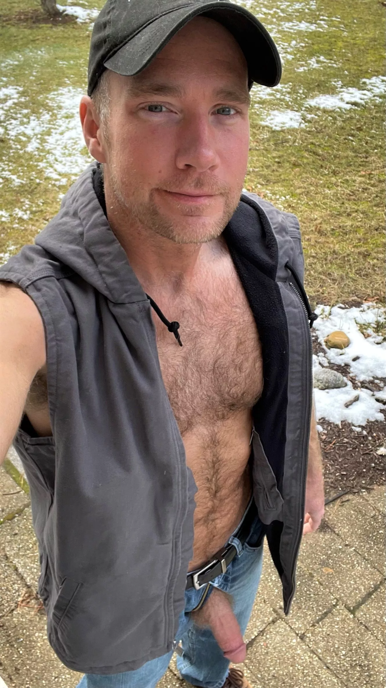 (42) The sun is out and so am I. Let's make the most out of today by working up a sweat outside.