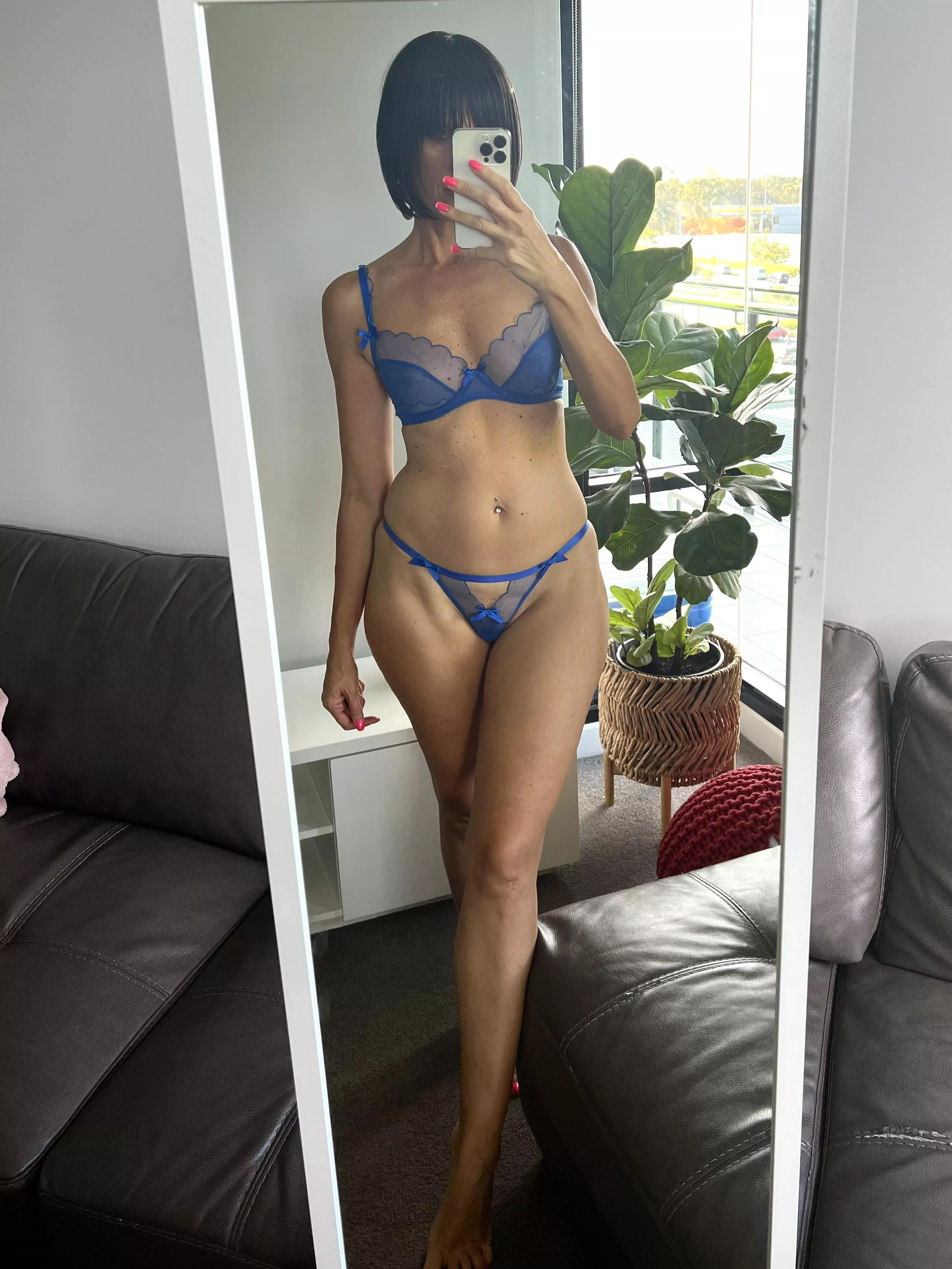 46yo MILF in lingerie, every mans fantasy x