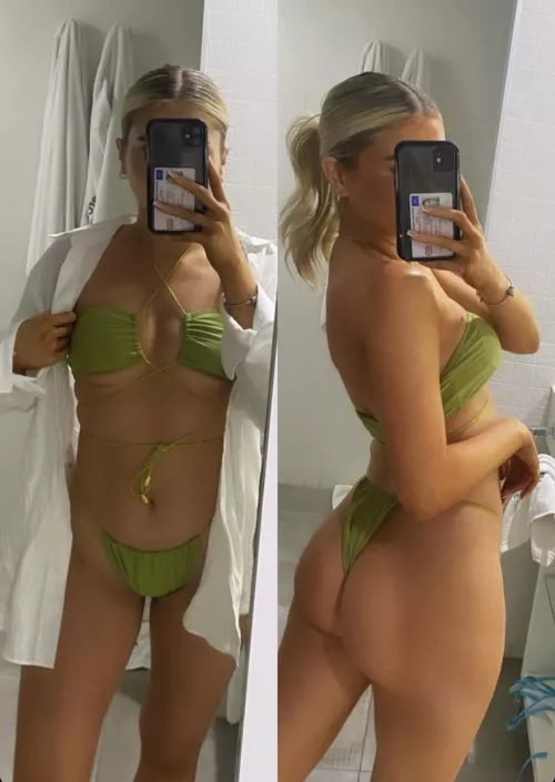 Attention seeking chav with a body like a p0rnstar