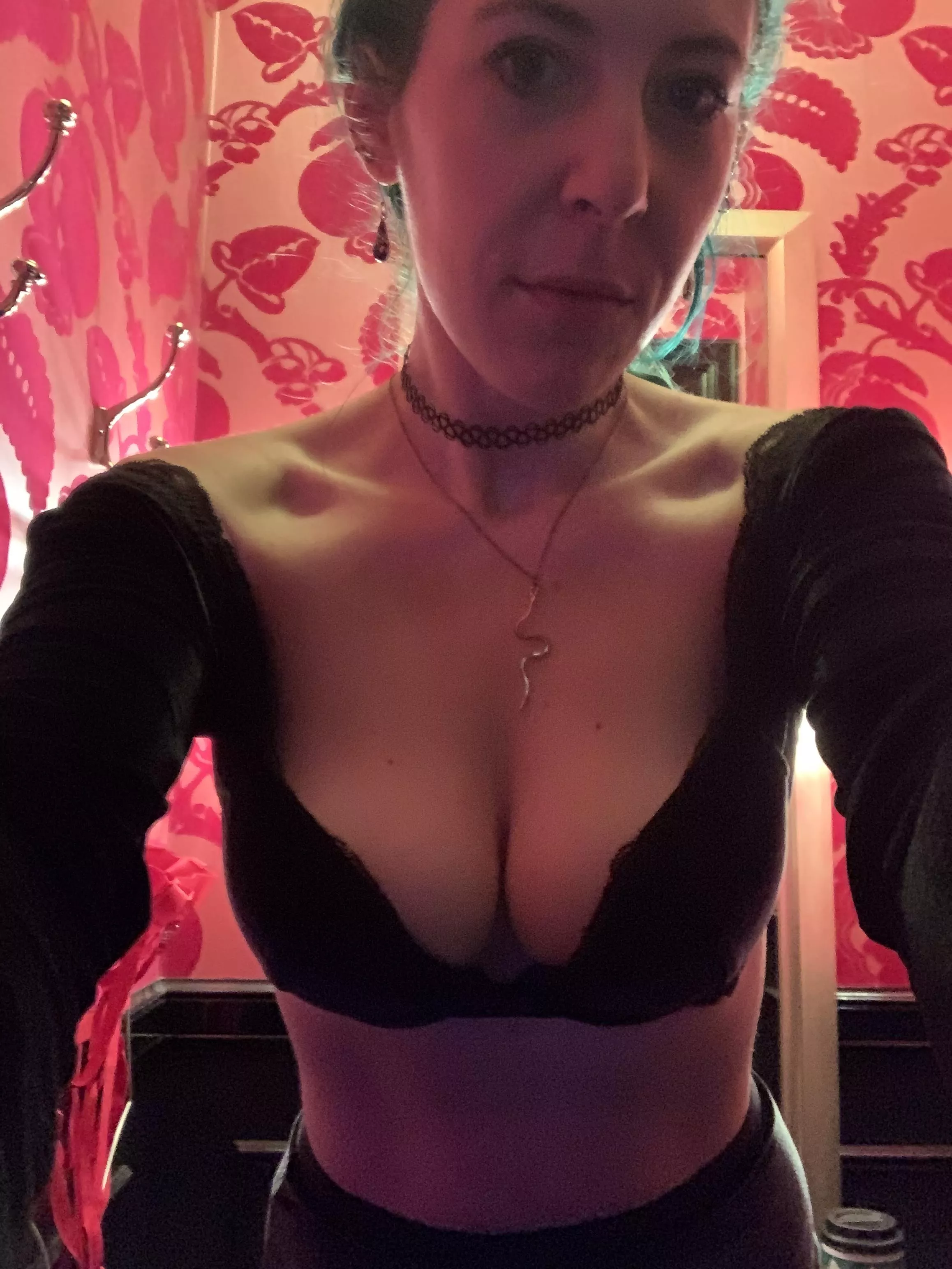 Black Fri changing room