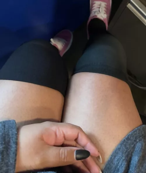 Can never reach the floor.. 🤍🧸