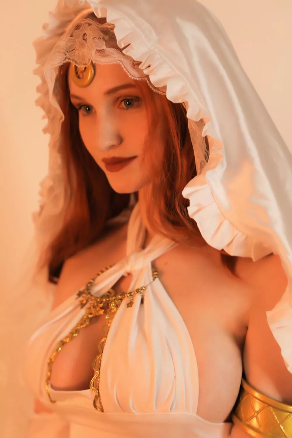 Dark Souls Gwynevere Cosplay by Claire Sea