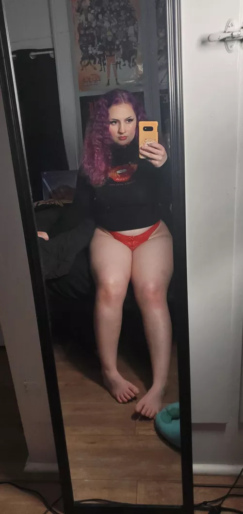 do you like thick thighs? ❤️