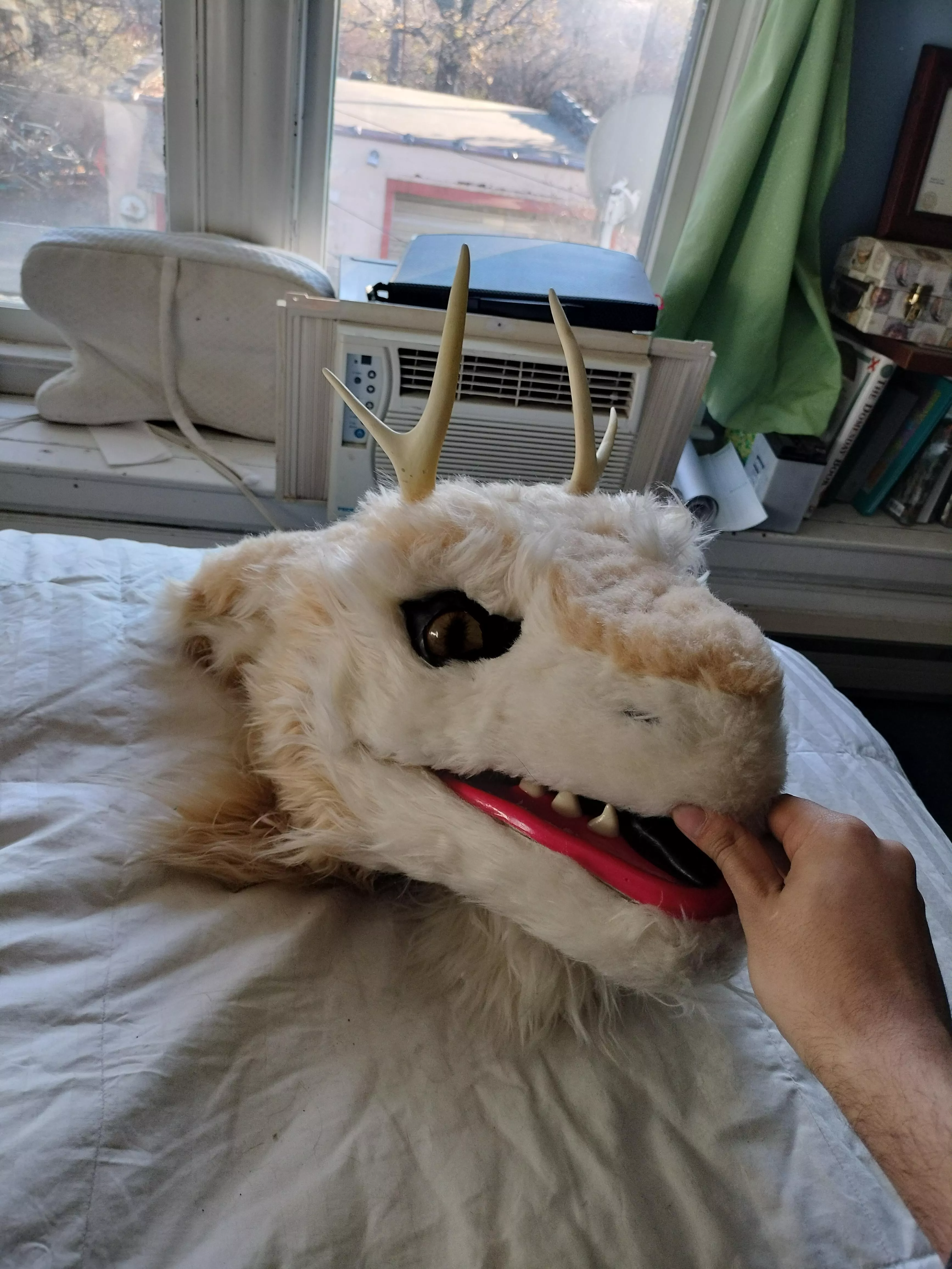 Finishing up my fursuit head in time for MFF!