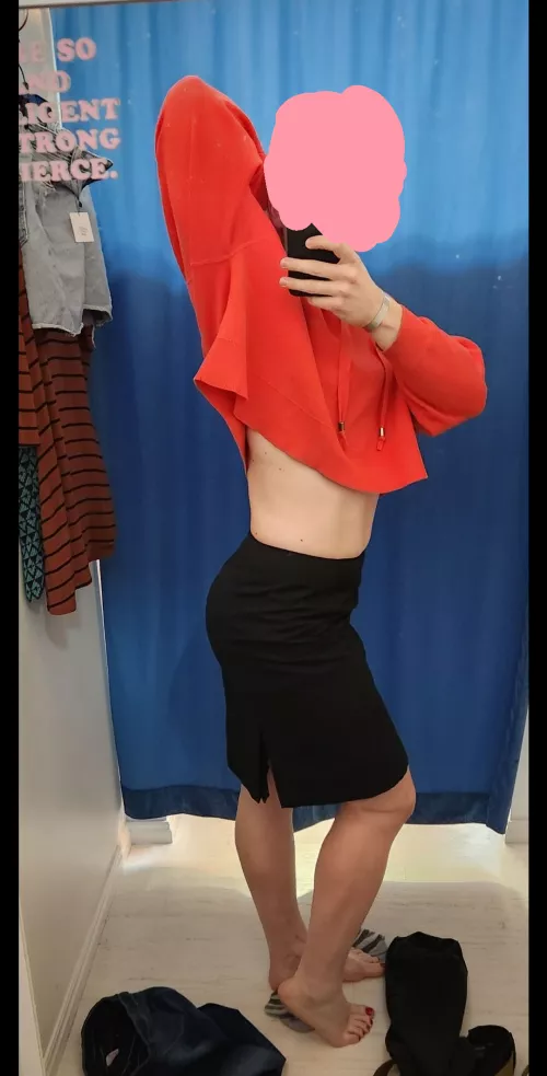 First time ever posting fem! I love this hoodie!!!