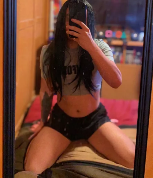 Gonna play some Skyrim but first 🤳🏻