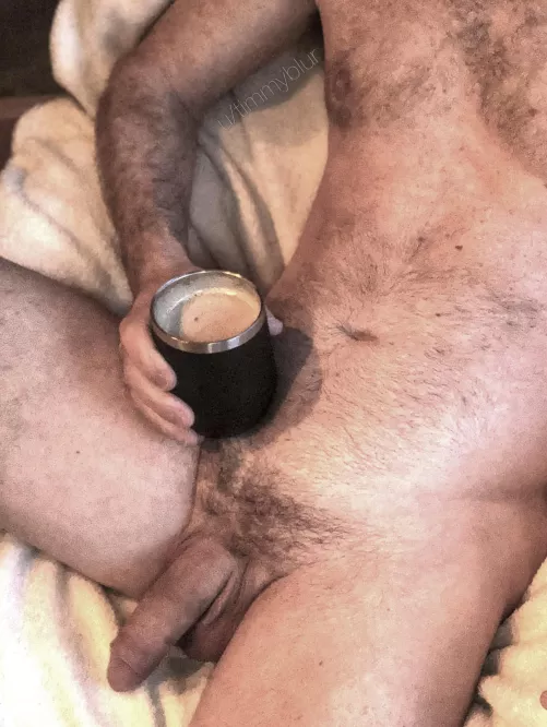 Good morning coffee freaks. Saturday is cuddle buddy day, come curl up with me.