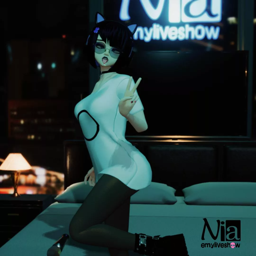 Got a new comfyass outfit! would be comfier if you ripped it off me tho👀💙 https://chaturbate.com/emyliveshow