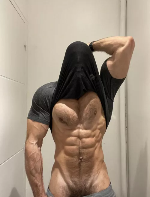 Hello! Personal Trainer Bruce here. I like sharing my progress reports. Say hi!