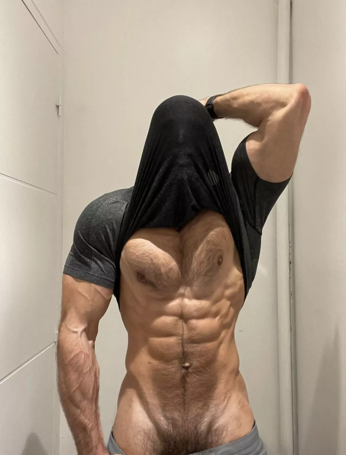 Hello! Personal Trainer Bruce here. I like sharing my progress reports. Say hi!