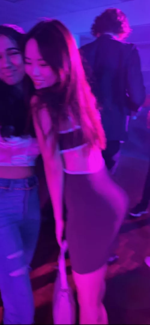 Her ass is so fine 💦