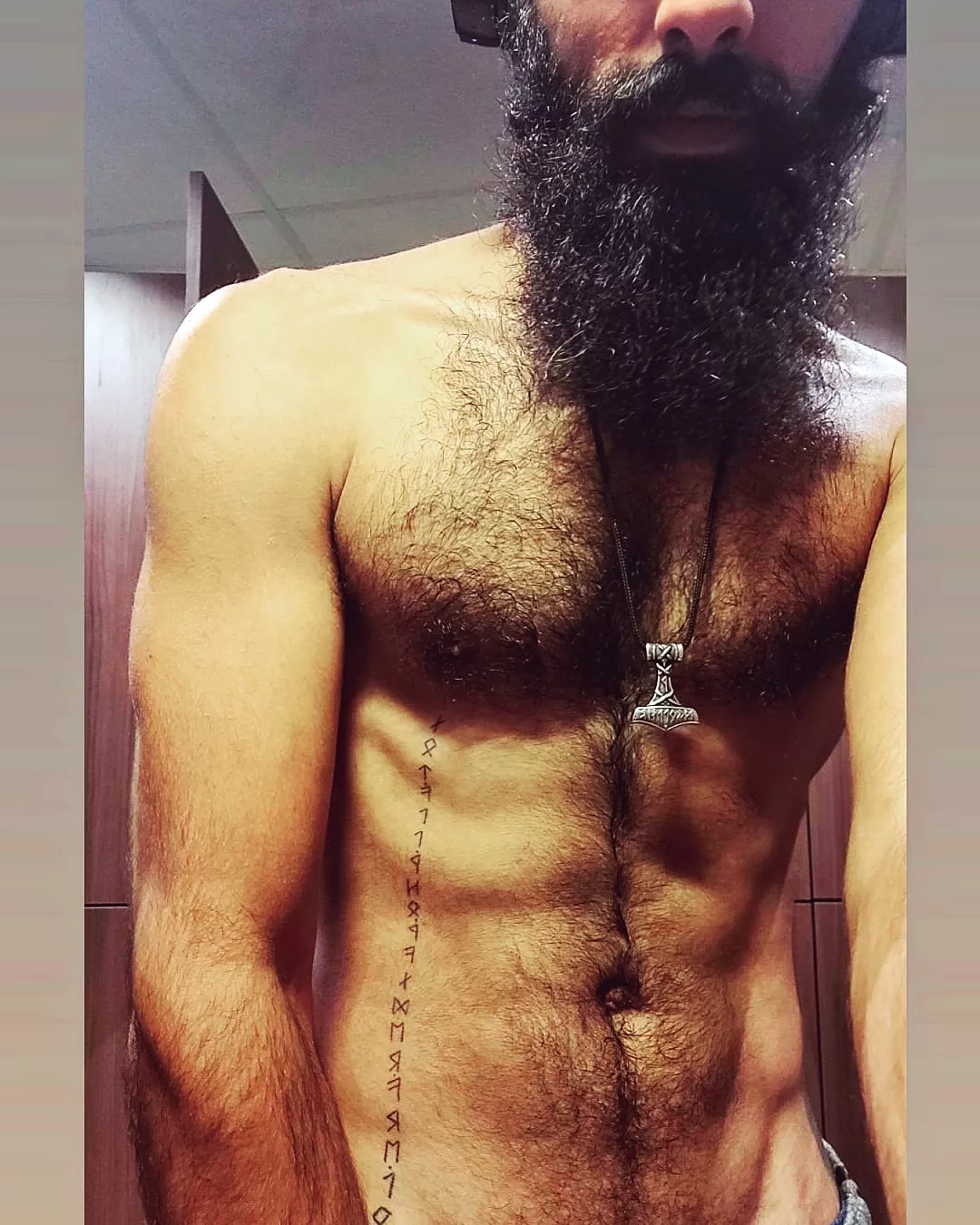 here's my last tatoo.. I have some others, further down 😌