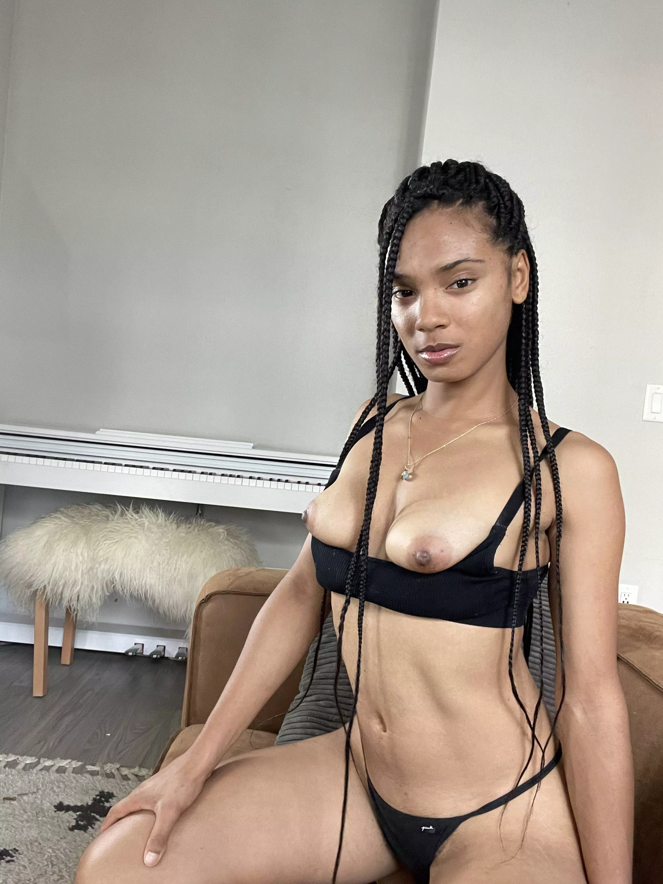 Hey cuties , wanna have a try with me !