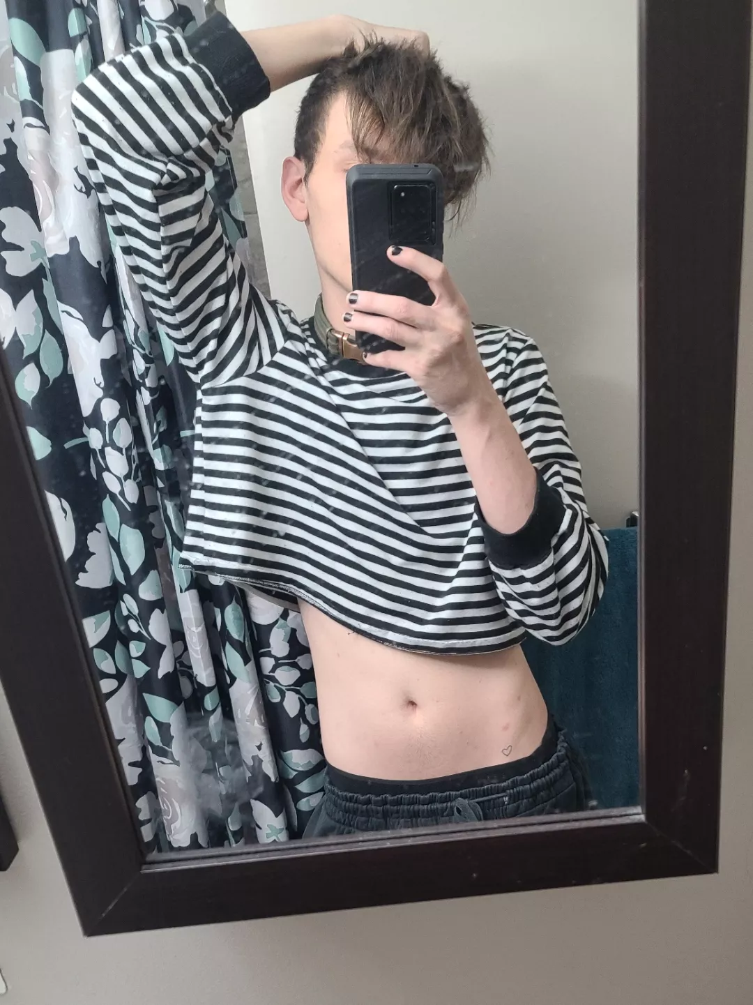Hi all, im new to this femboy thing so my outfits suck so far and I can't take pictures to save my life, but what do yall think.