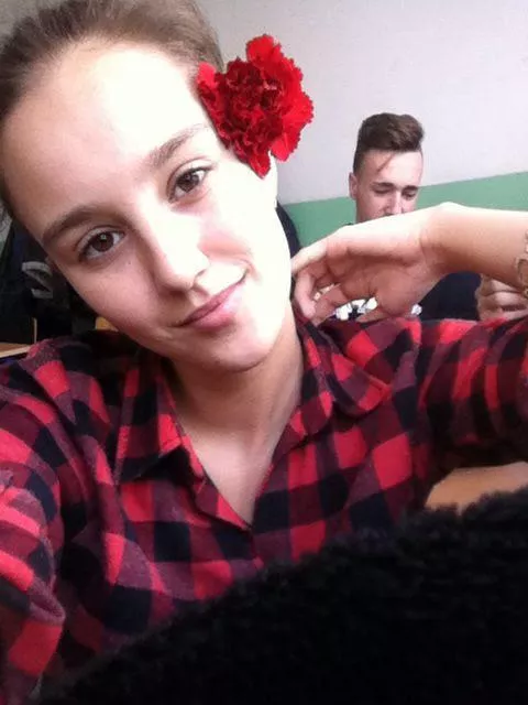 I know not so sexy but its a live selfie from my class