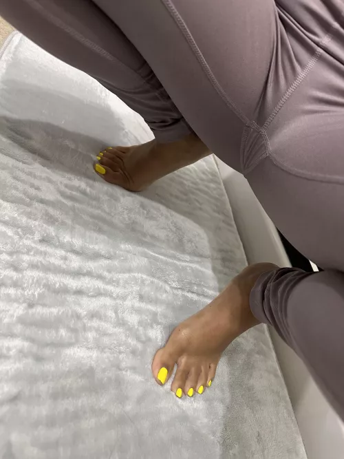 I know you’re into bright yellow!?!?!!