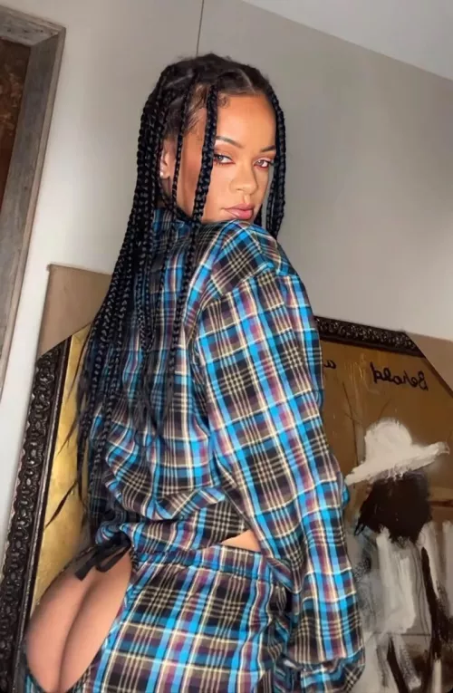 I want to lick up and down between Rihanna’s ass crack