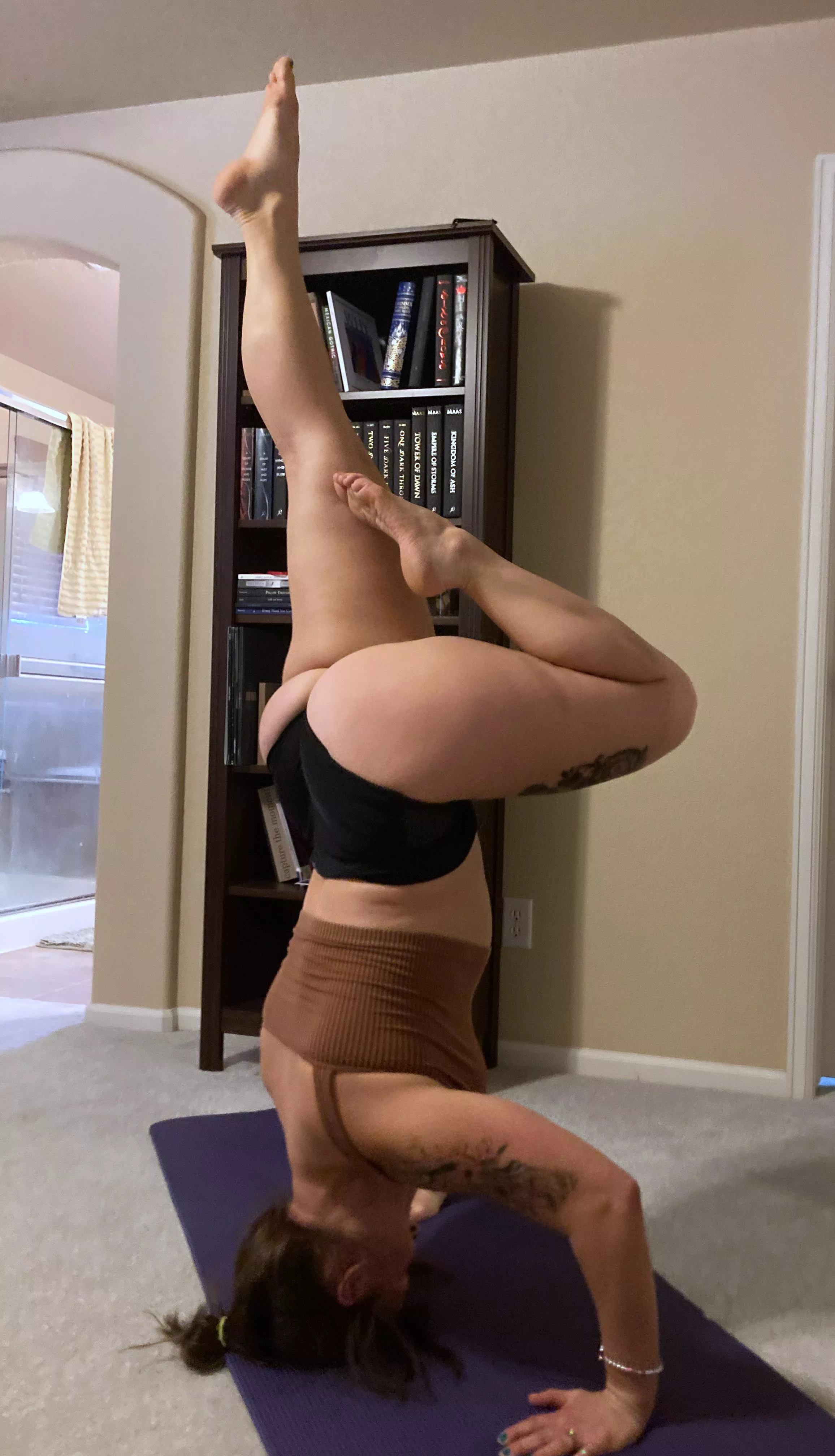 It can be a lot to hold🤷‍♀️😉💖