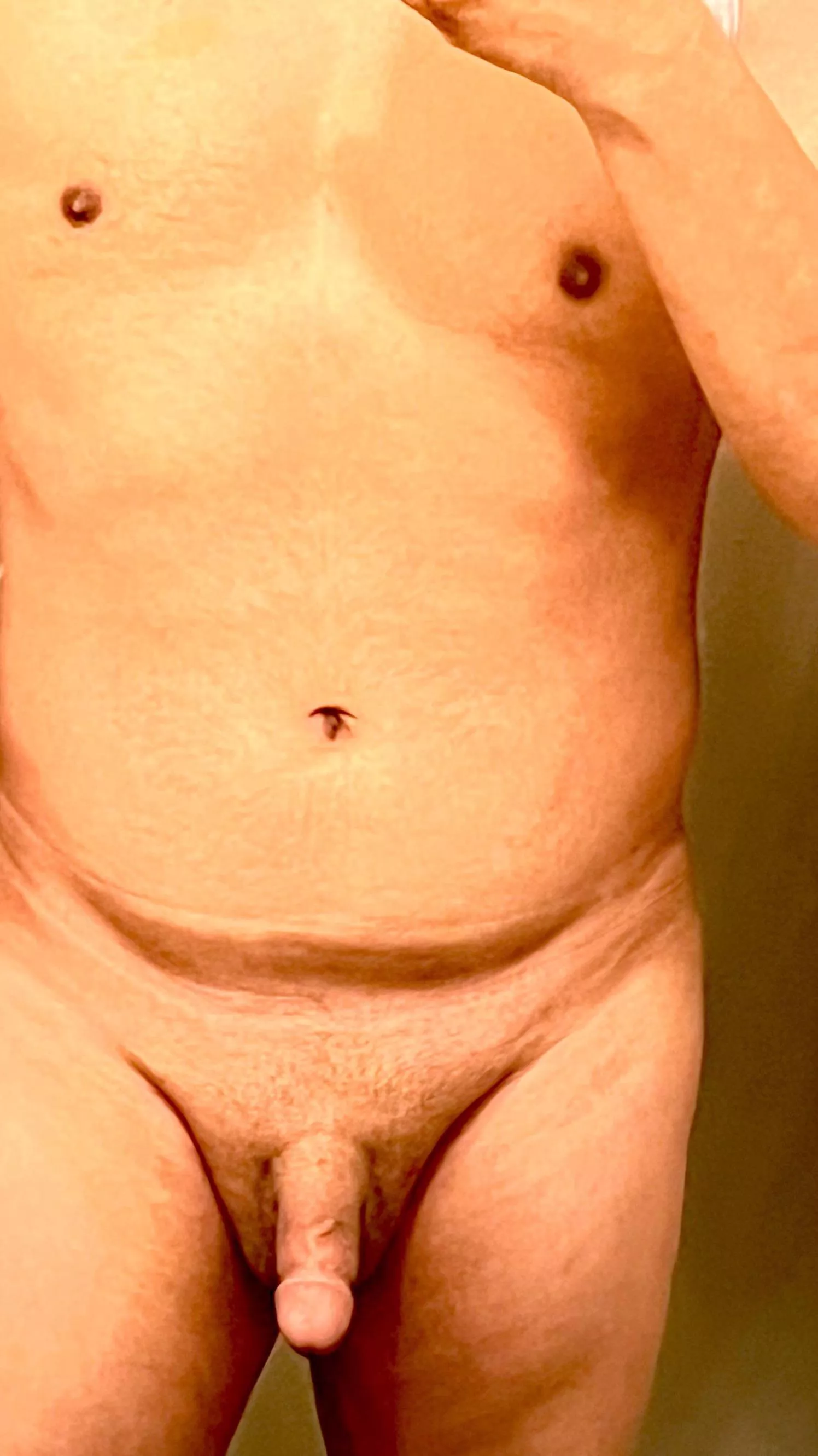 (M) first time posting here