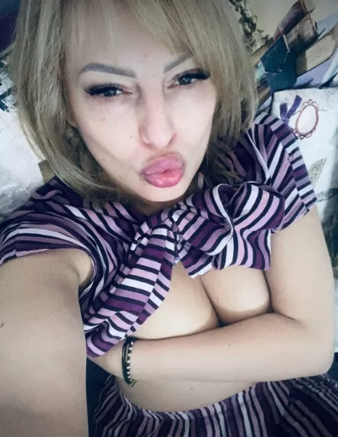 🔥MILF on fire🔥🌹