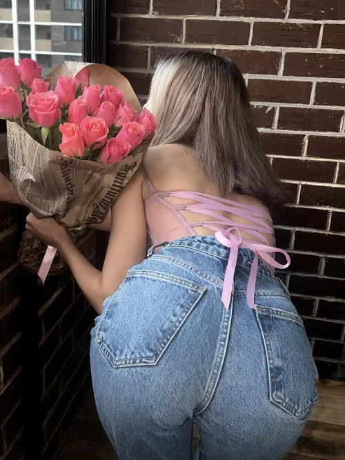 My ass looks tempting in jeans