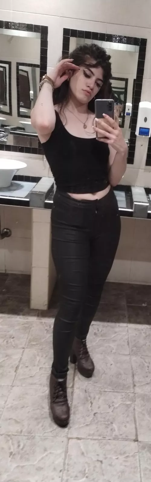 [selling] Get on your knees, ready to kiss My feet. Kik: angelgoddess263