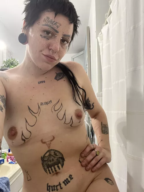 Short hair and rat tails 🖤