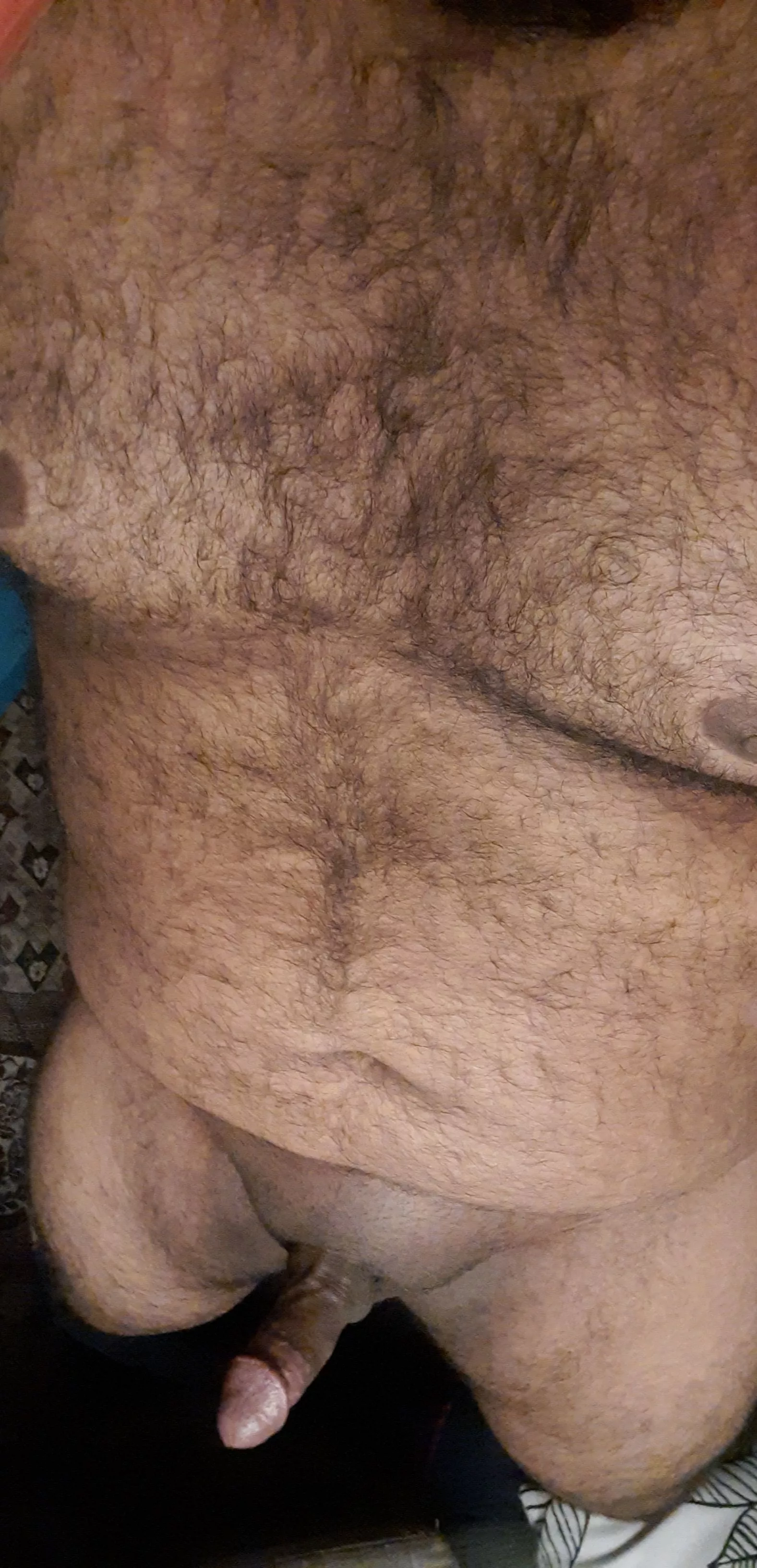 stick your tongue out