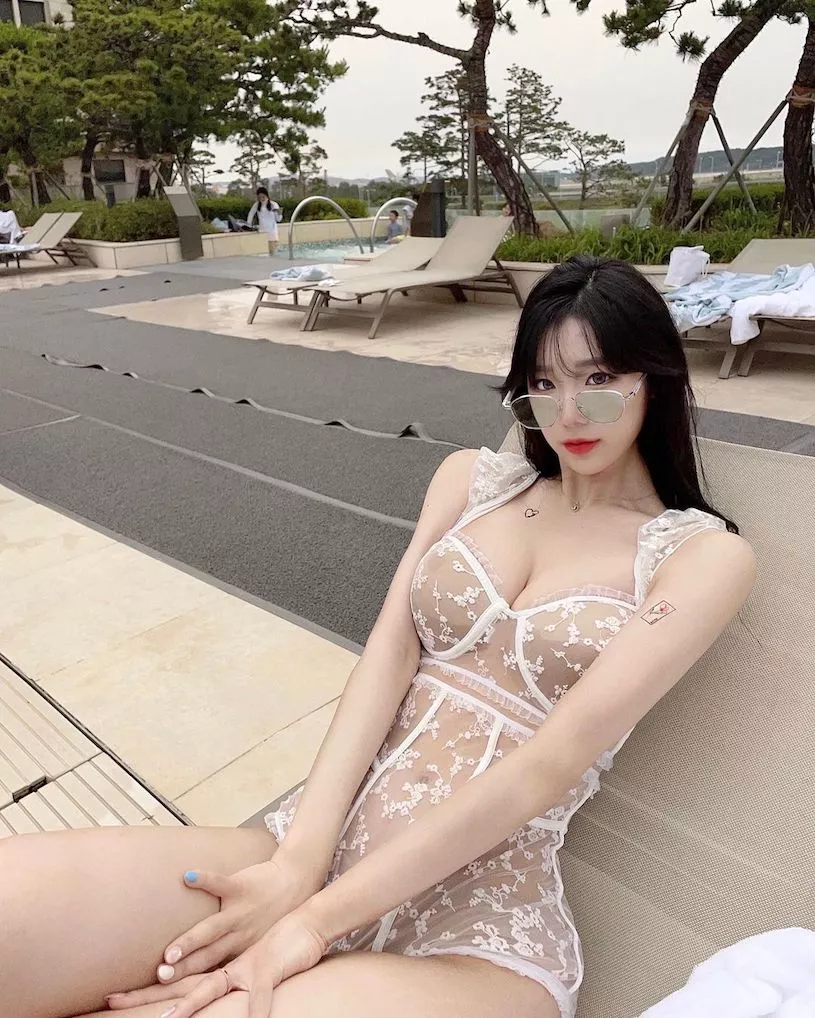 Swimsuit for the pool?