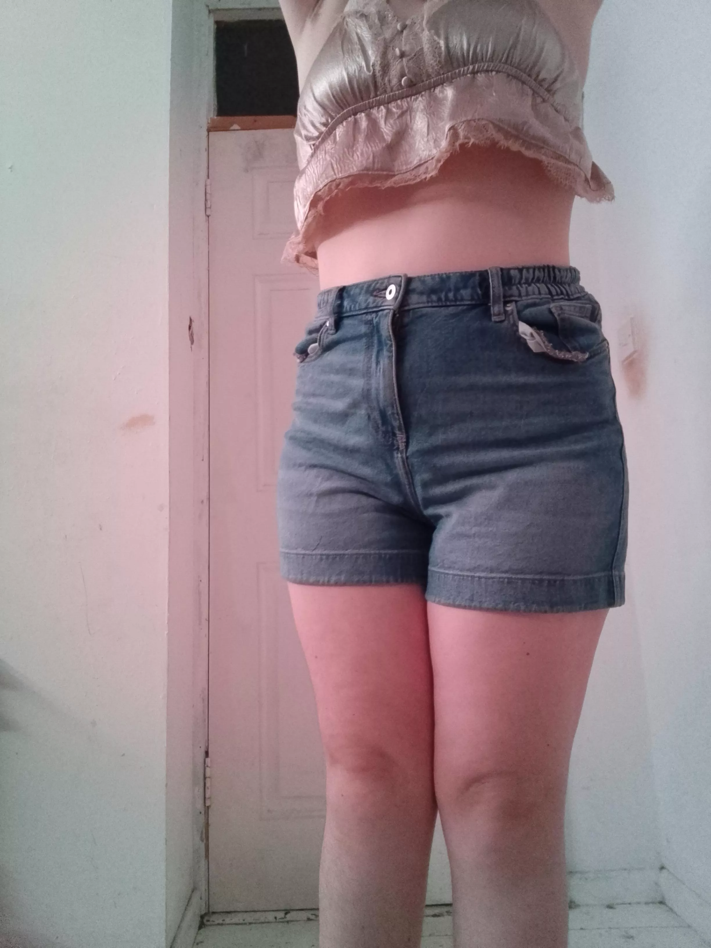 what do you guys think of this outfit ?