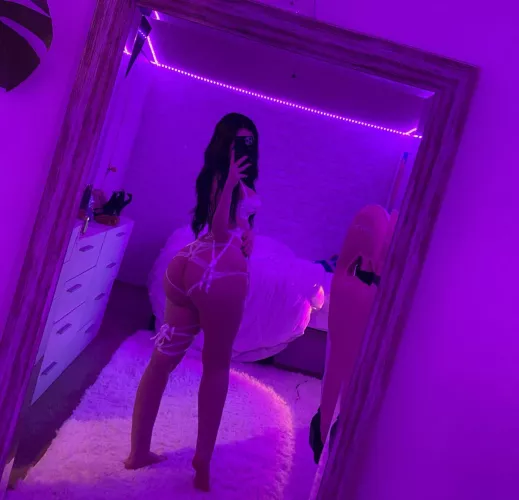 what do you think I’d taste like? ♡