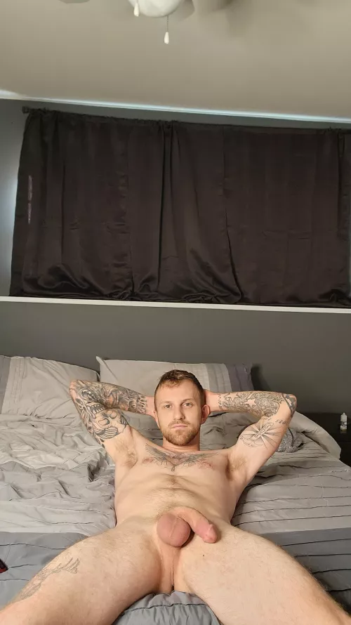 Who's gonna cum get it hard first? 😎