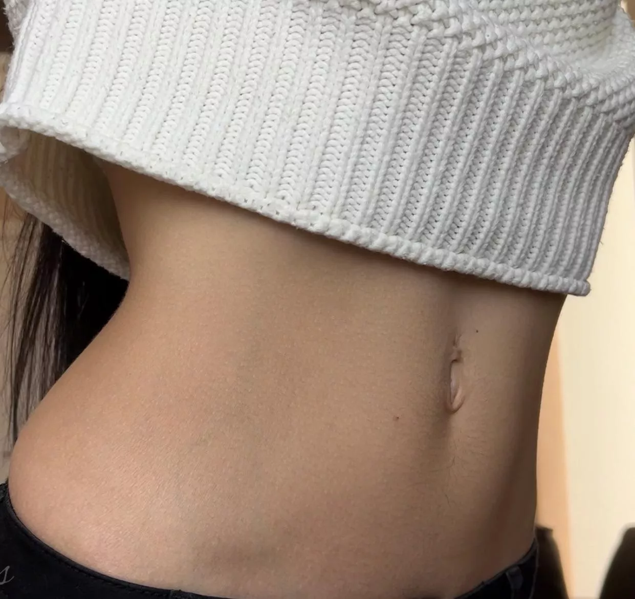 Would you call my bellybutton «cute»?
