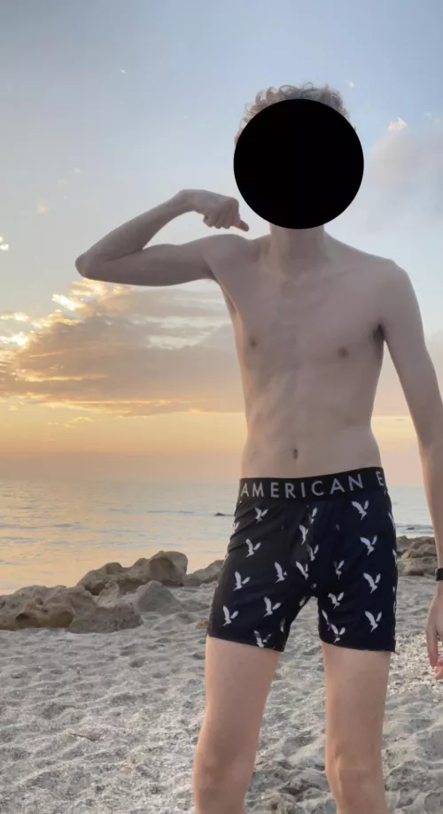 (18) pm me if you wanna watch me strip, try on underwear, run around naked with my cock bouncing, and piss on the beach at night