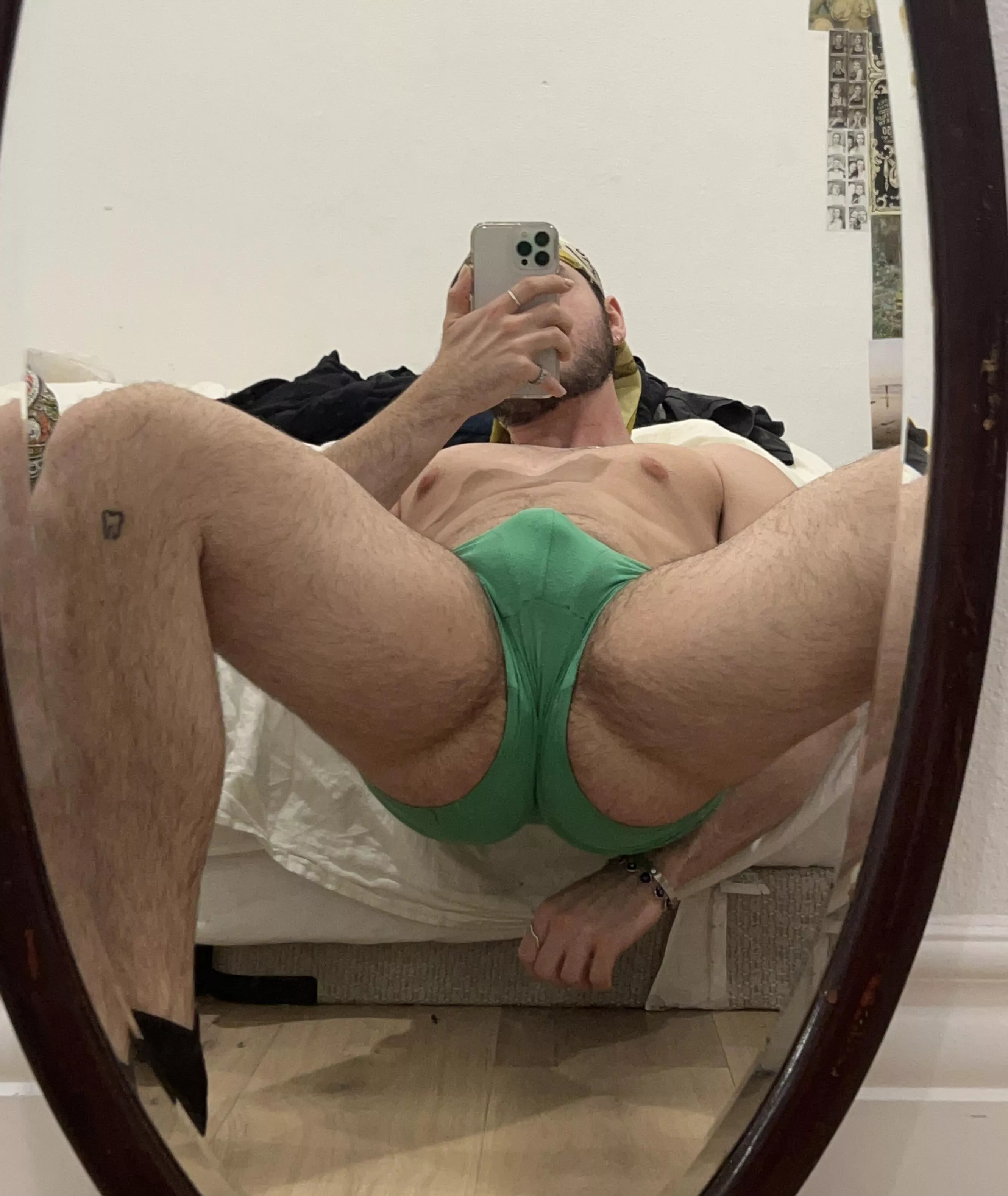 (22) leg day twice a week 🏋️‍♂️