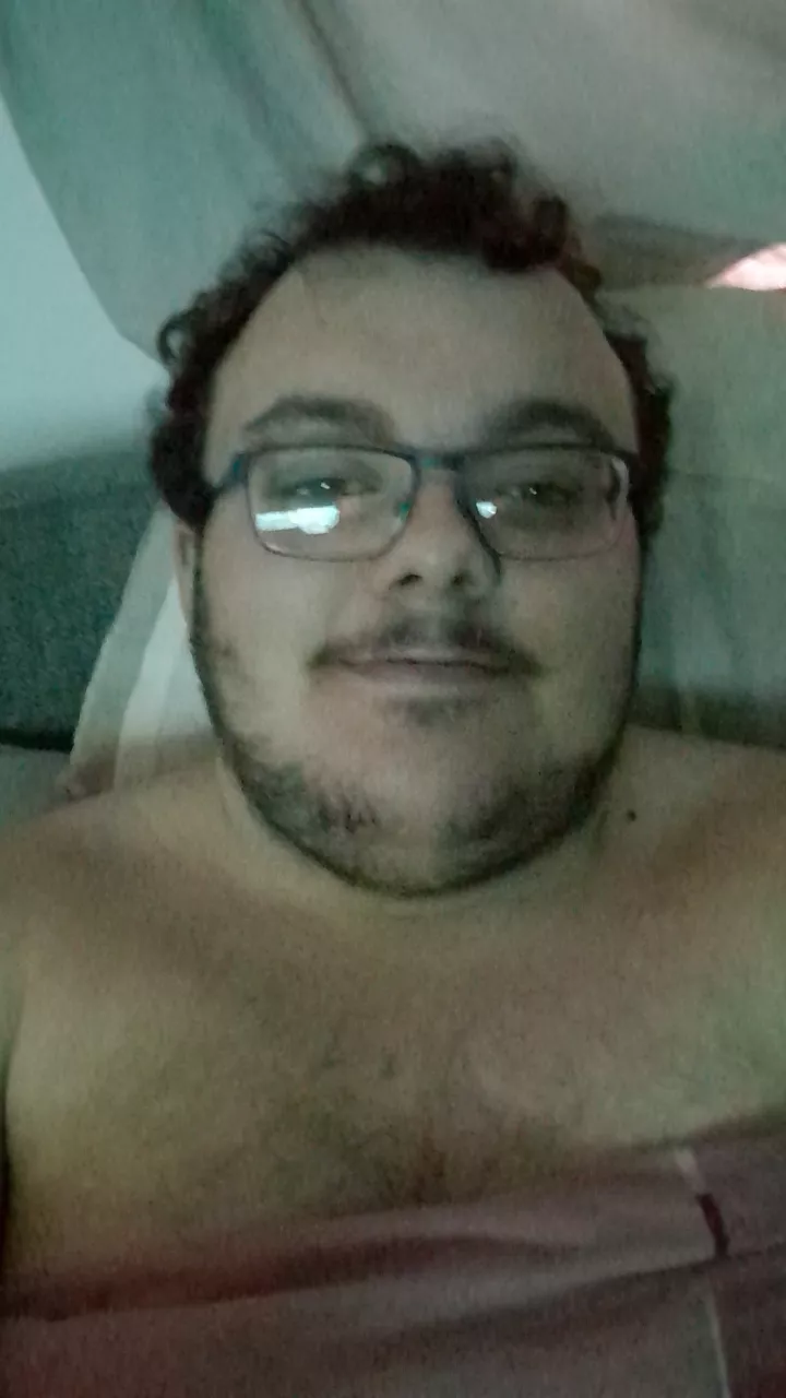 22 m gay chub vers. How's everyone doing today?