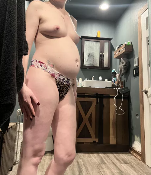 22 weeks pregnant