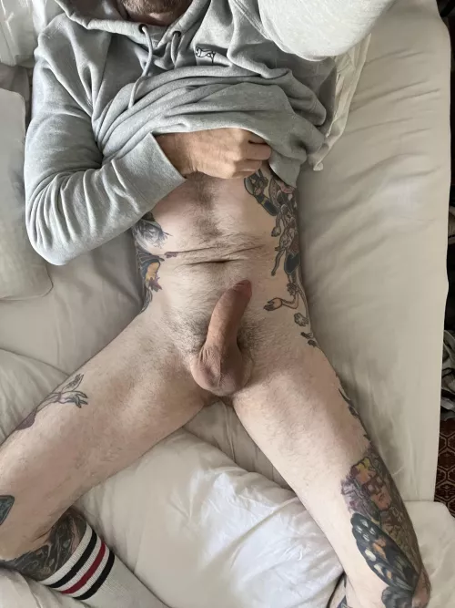 [42] ready to hit the gym