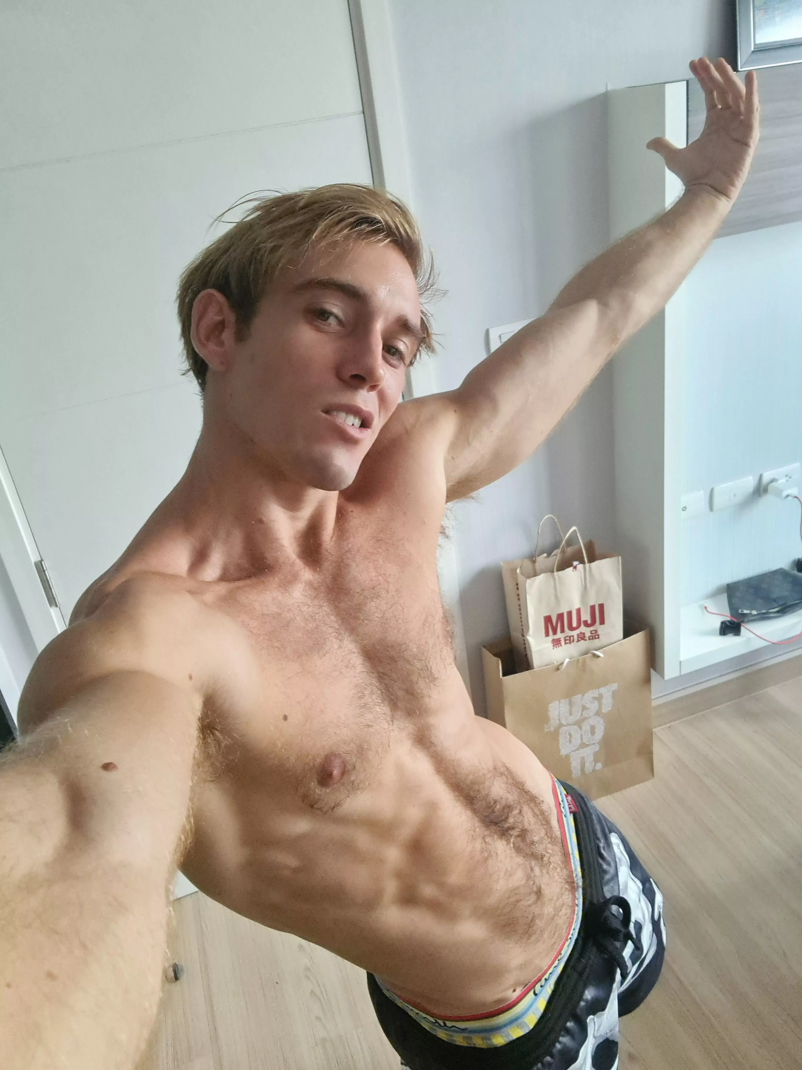 a weird posing I know I know...